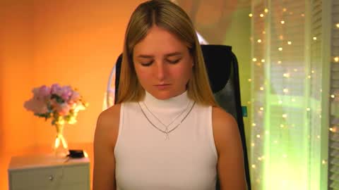 Snapshot of deboralarson chatting on 04/01/26, 03:07 Debora online show from 04/01/26, 03:07