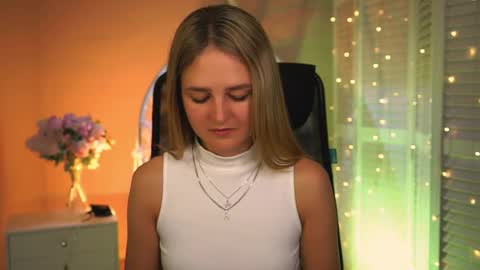 Snapshot of deboralarson chatting on 04/06/26, 03:15 Debora online show from 04/06/26, 03:15