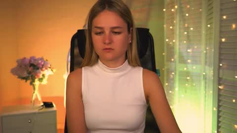 Snapshot of deboralarson chatting on 04/07/26, 03:29 Debora online show from 04/07/26, 03:29