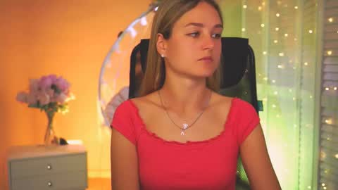 Snapshot of deboralarson chatting on 05/20/26, 03:24 Debora online show from 05/20/26, 03:24