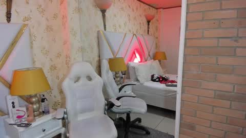 deboralombardii online show from 09/08/25, 10:42