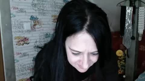 Snapshot of debramilf chatting on 04/15/26, 02:18 DebraMilf online show from 04/15/26, 02:18