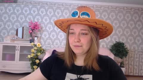 Snapshot of debramust chatting on 12/30/24, 08:10 debramust online show from 12/30/24, 08:10