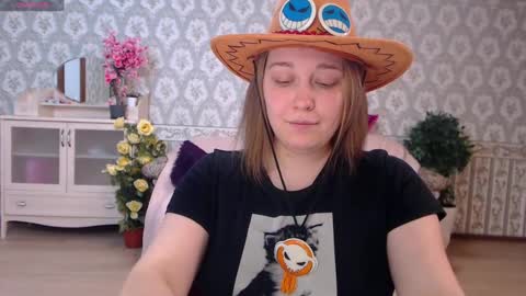 Snapshot of debramust chatting on 12/30/24, 11:15 debramust online show from 12/30/24, 11:15