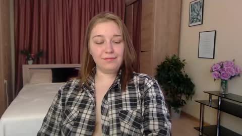 Snapshot of debramust chatting on 01/17/25, 04:15 debramust online show from 01/17/25, 04:15