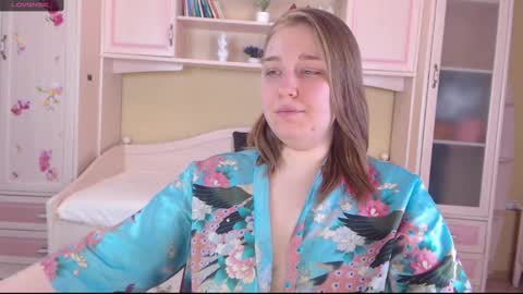 Snapshot of debramust chatting on 01/25/25, 05:08 debramust online show from 01/25/25, 05:08