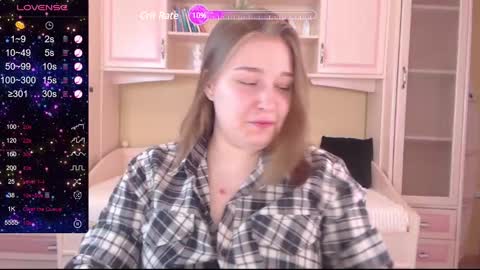 Snapshot of debramust chatting on 02/10/25, 12:18 debramust online show from 02/10/25, 12:18