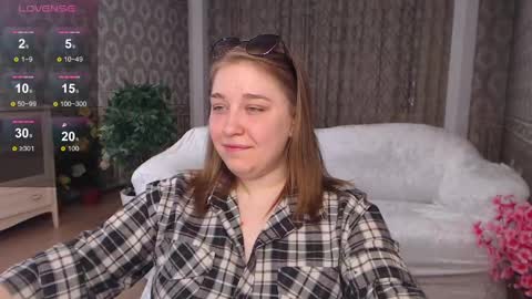 Snapshot of debramust chatting on 02/22/25, 10:42 debramust online show from 02/22/25, 10:42