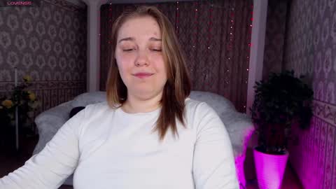 Snapshot of debramust chatting on 03/12/25, 09:03 debramust online show from 03/12/25, 09:03