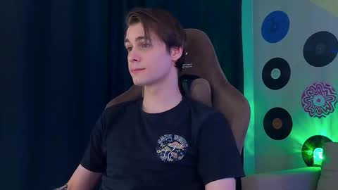 Snapshot of debugmee chatting on 03/07/26, 03:42 Samuel online show from 03/07/26, 03:42