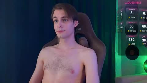 Snapshot of debugmee chatting on 03/11/26, 04:57 Samuel online show from 03/11/26, 04:57