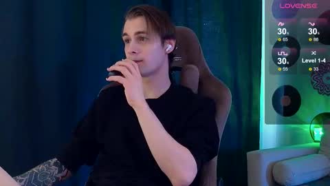 Snapshot of debugmee chatting on 03/21/26, 08:19 Samuel online show from 03/21/26, 08:19