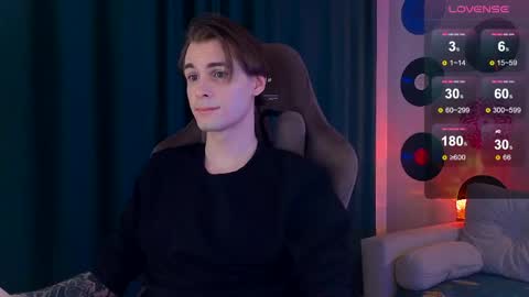 Snapshot of debugmee chatting on 03/31/26, 04:29 Samuel online show from 03/31/26, 04:29