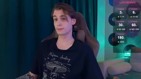 Snapshot of debugmee chatting on 04/05/26, 07:44 Samuel online show from 04/05/26, 07:44