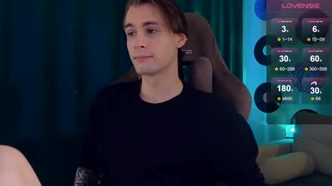 Snapshot of debugmee chatting on 04/12/26, 04:28 Samuel online show from 04/12/26, 04:28