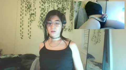 Snapshot of deciduousdoll chatting on 01/12/26, 06:29 deciduousdoll online show from 01/12/26, 06:29