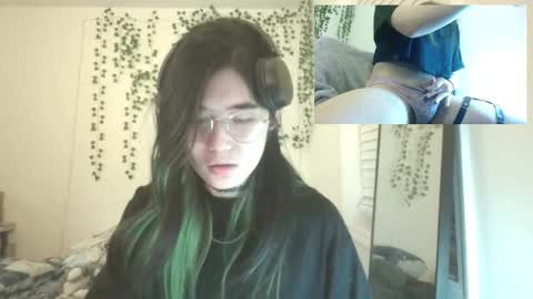 Snapshot of deciduousdoll chatting on 01/17/26, 05:23 deciduousdoll online show from 01/17/26, 05:23