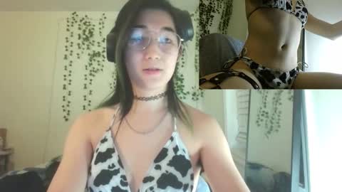 deciduousdoll online show from 02/01/26, 06:45