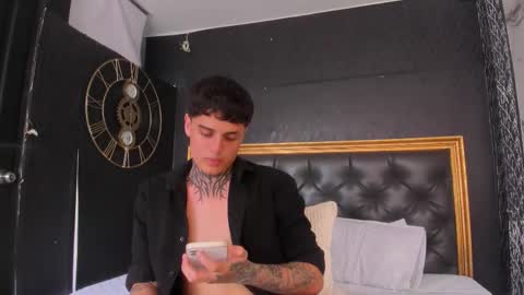 declan_fox online show from 10/22/25, 04:51