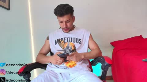 Santiago online show from 03/30/26, 07:04