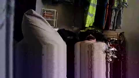 Snapshot of decoyx5o5 chatting on 02/10/25, 05:58 decoyx5o5 online show from 02/10/25, 05:58