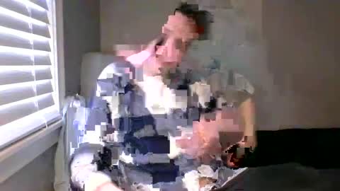 Snapshot of dee4dayz19 chatting on 01/12/25, 02:41 Dee4dayz online show from 01/12/25, 02:41