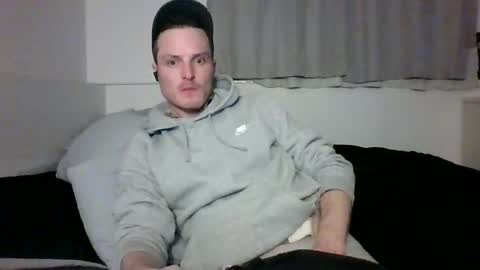Snapshot of dee4dayz19 chatting on 04/21/26, 04:08 Dee4dayz online show from 04/21/26, 04:08