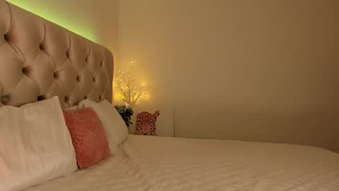 Snapshot of dee_nise chatting on 02/14/25, 07:12 Denise online show from 02/14/25, 07:12