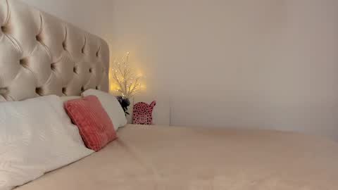 Snapshot of dee_nise chatting on 03/07/25, 02:23 Denise online show from 03/07/25, 02:23