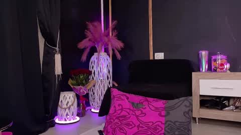 Snapshot of deeadiamond chatting on 07/23/26, 12:57 Deea online show from 07/23/26, 12:57