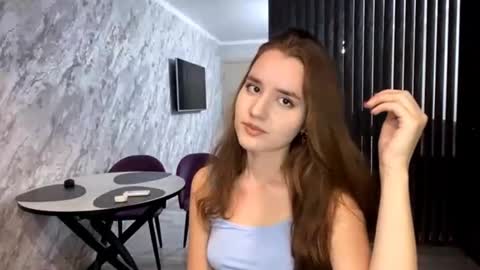 Anna online show from 09/21/25, 05:03