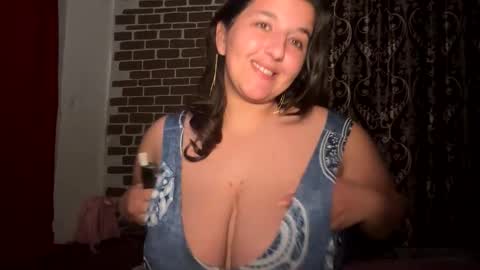 Snapshot of deeasky chatting on 03/06/26, 09:55 SassyNove online show from 03/06/26, 09:55