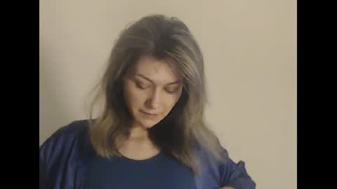 Deelightfull online show from 12/31/24, 12:25