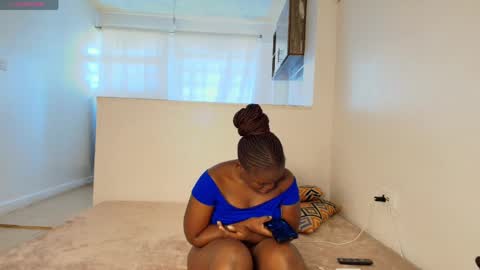 Dee online show from 04/01/26, 05:19