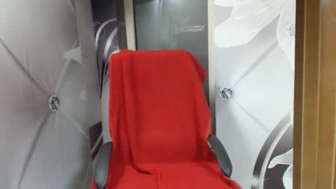 hi guys i m a cute milf i m here for good time and nice people pls be respectfool and enjoy me online show from 11/02/25, 05:10