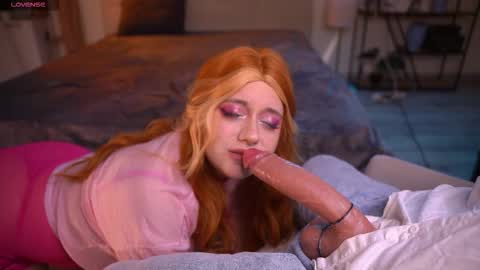 Ayla online show from 10/19/25, 03:01