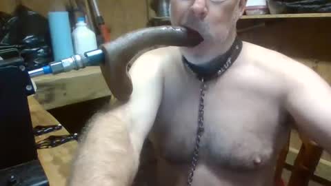 Snapshot of deepthroat227 chatting on 10/16/25, 11:44 Deepthroat My Big Dildos online show from 10/16/25, 11:44