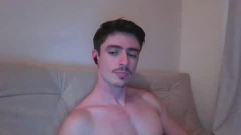 Snapshot of deepwhite2003 chatting on 10/09/25, 03:04 deepwhite2003 online show from 10/09/25, 03:04