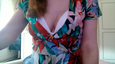 Snapshot of deessedivine chatting on 06/19/26, 11:58 KamiDevi online show from 06/19/26, 11:58