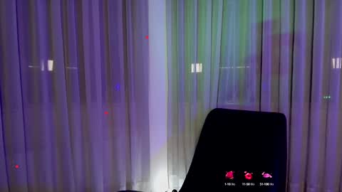 Snapshot of deesseluxure_ chatting on 12/06/24, 08:15 Andre  online show from 12/06/24, 08:15