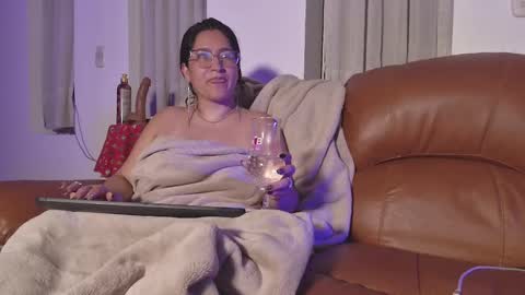 Snapshot of deesseluxure_ chatting on 02/20/25, 09:33 Andre  online show from 02/20/25, 09:33