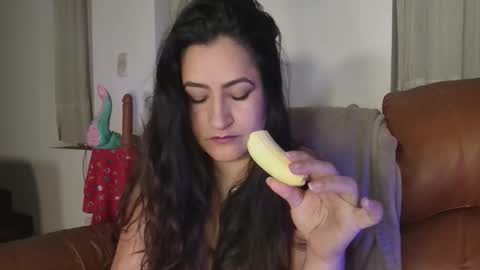 Snapshot of deesseluxure_ chatting on 10/19/25, 09:10 Andre  online show from 10/19/25, 09:10