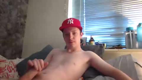 deetwo345 online show from 10/18/25, 09:32