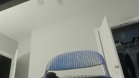 Snapshot of deeznutz343 chatting on 02/21/25, 09:02 Deez Nutz online show from 02/21/25, 09:02