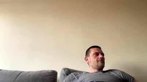 Snapshot of defloy chatting on 01/01/25, 12:33 Defloy online show from 01/01/25, 12:33