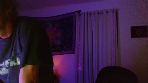 Snapshot of defsexy chatting on 04/25/26, 05:54 dam straight online show from 04/25/26, 05:54