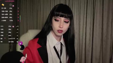 Stephanie.e  online show from 12/17/25, 06:19