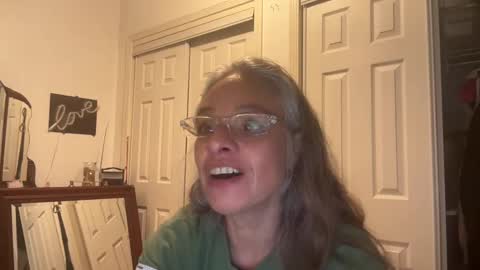 Snapshot of degeneratesaint chatting on 10/07/25, 02:09 Tori online show from 10/07/25, 02:09