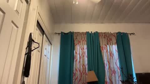 Snapshot of degeneratesaint chatting on 03/12/26, 11:22 Tori online show from 03/12/26, 11:22