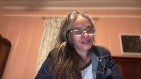 Snapshot of degeneratesaint chatting on 03/26/26, 06:52 Tori online show from 03/26/26, 06:52